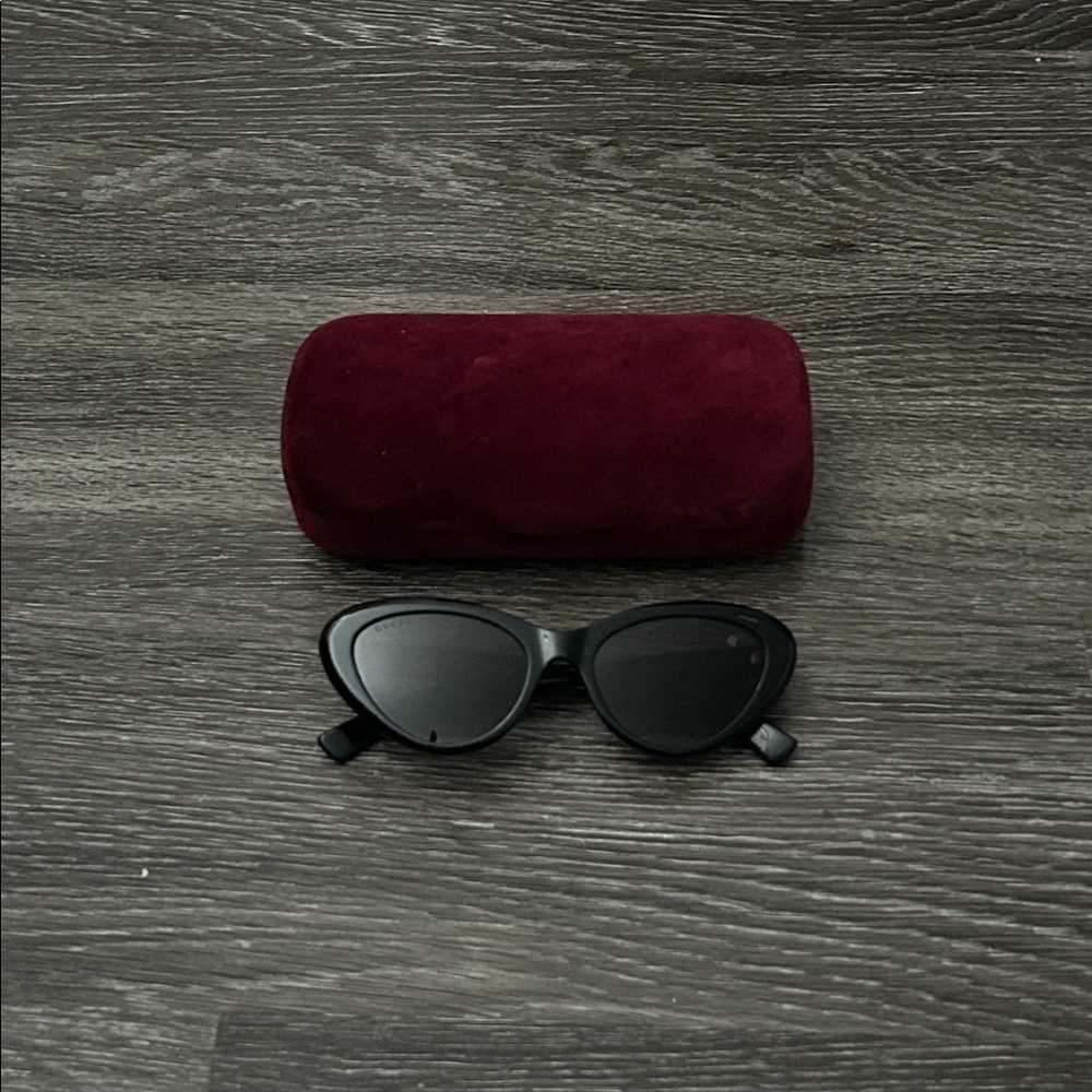 Gucci Cateye Sunglasses - Picture 4 of 9
